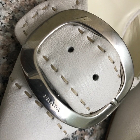 Prada leather buckled kitten heeled mules - Picture 5 of 13